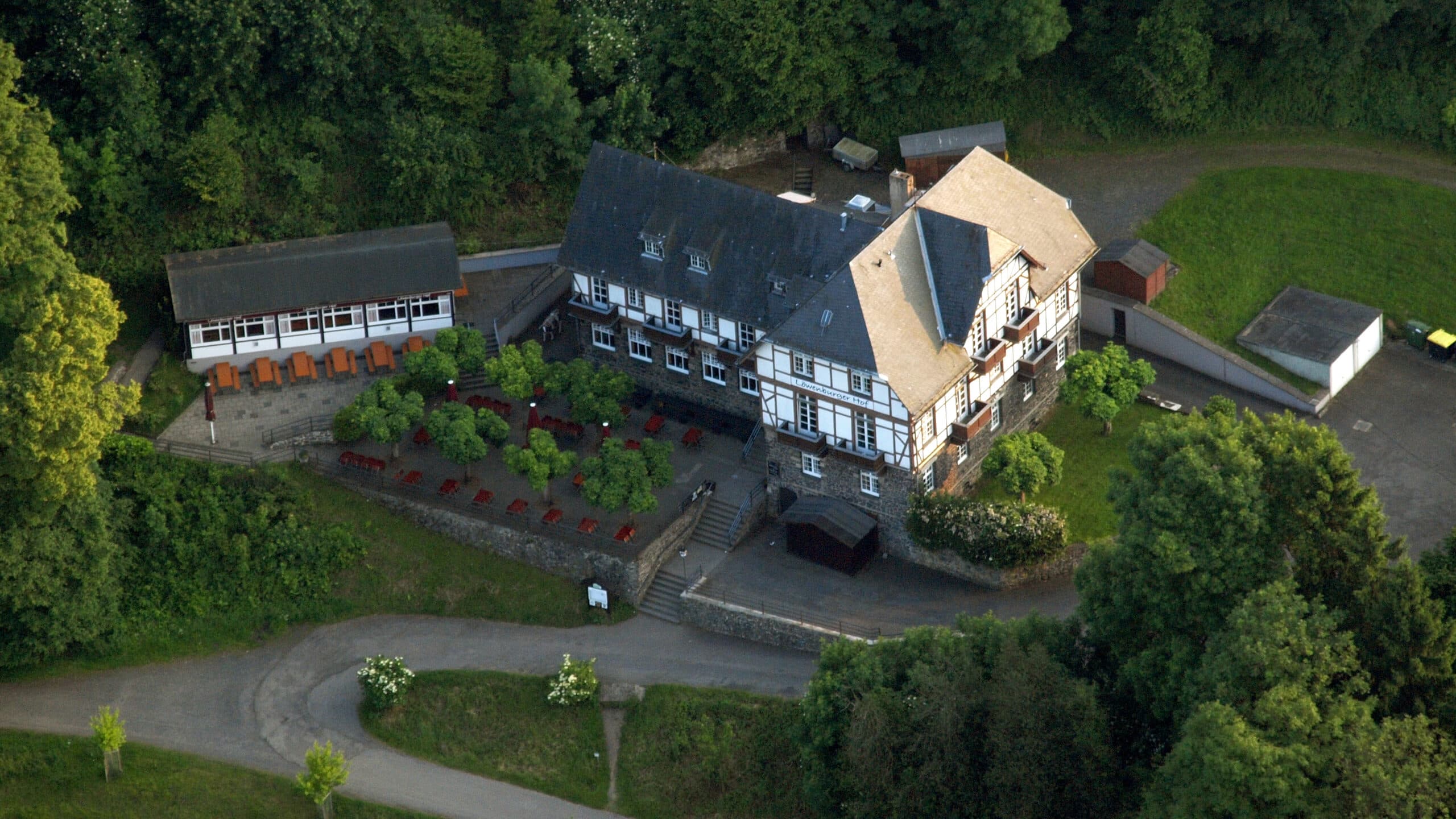 Löwenburger Hof im Siebengebirge